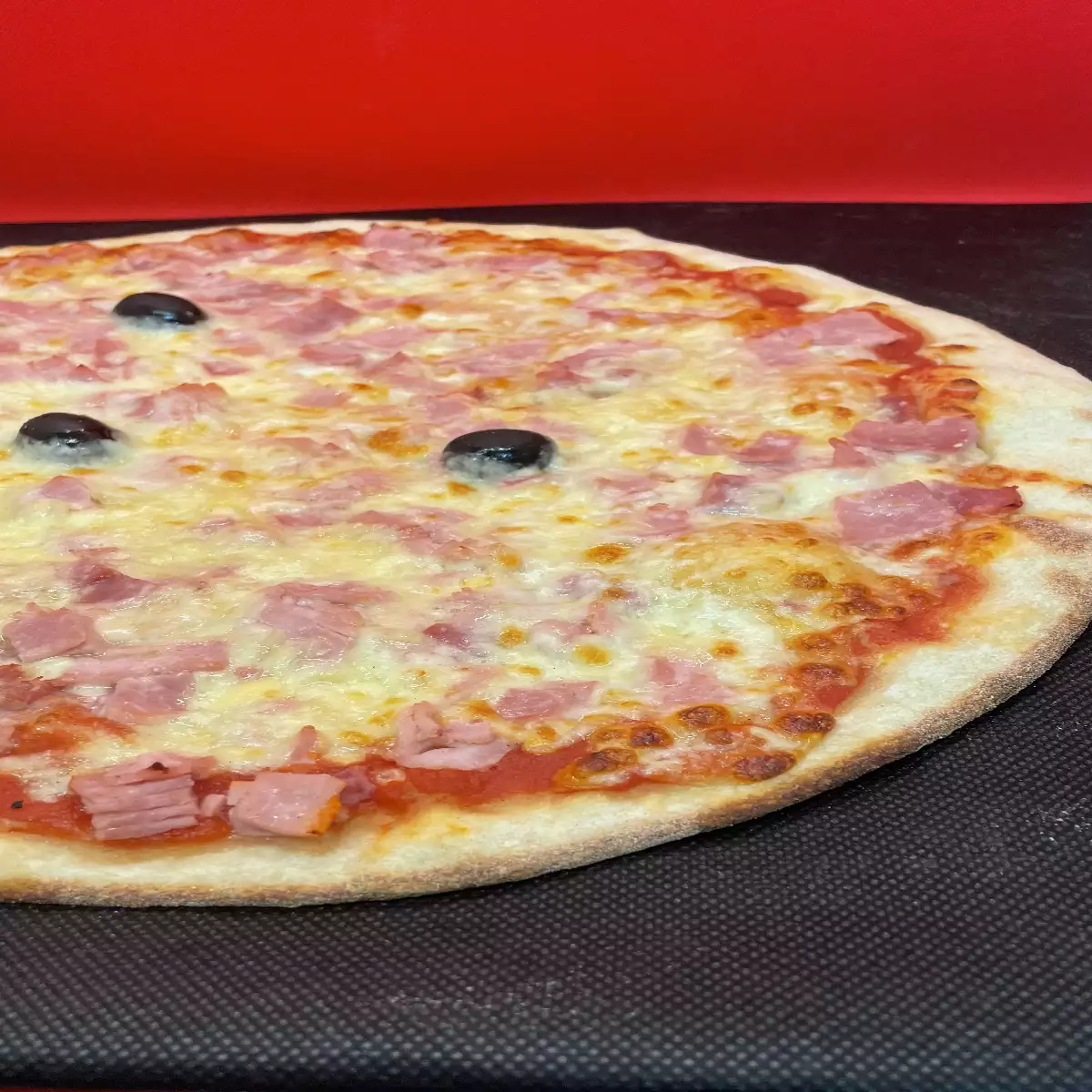 CAPRICCIOSA pizza