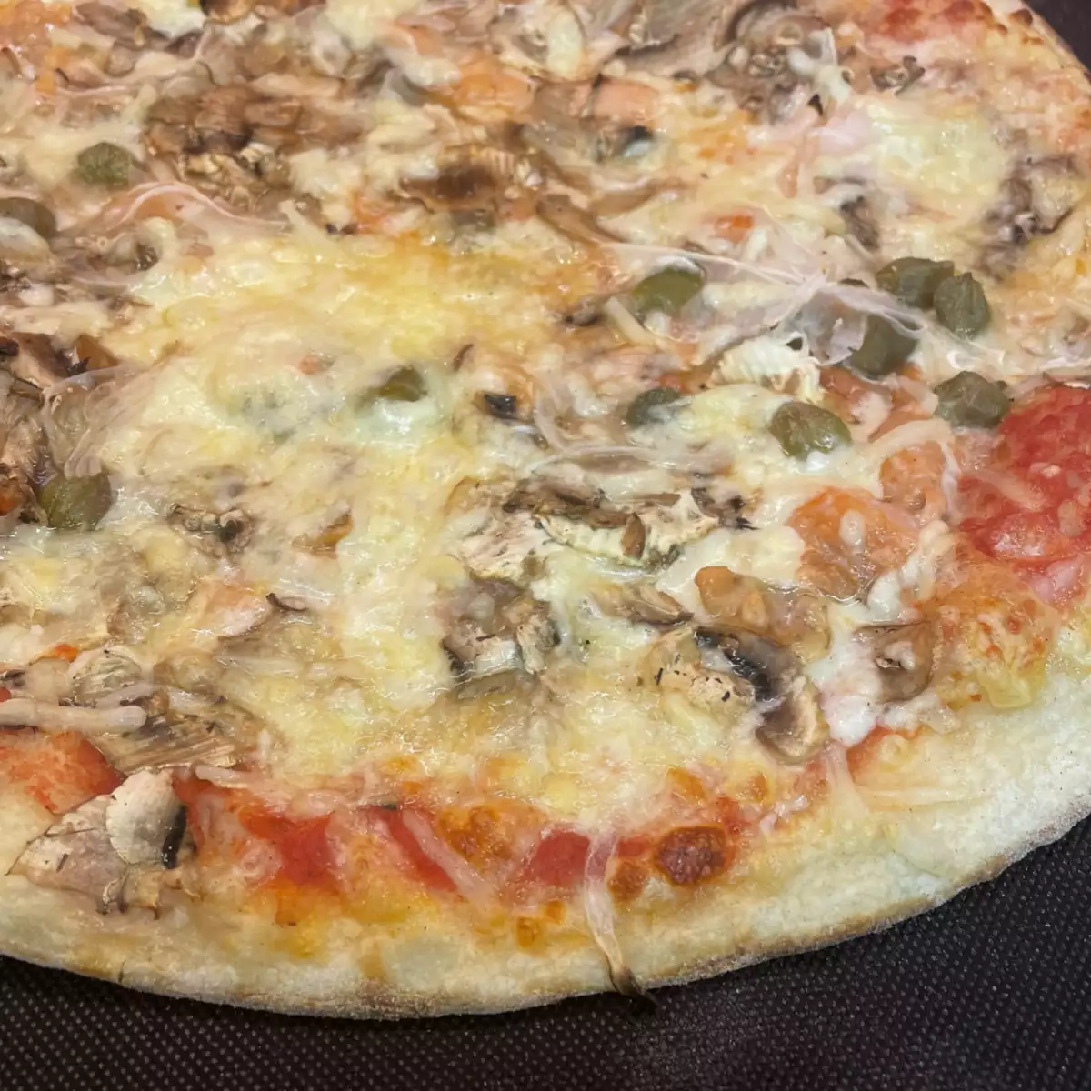 Pizza salmone